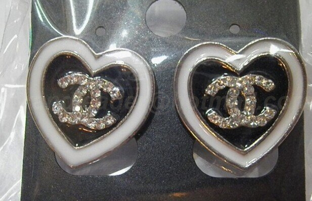 Chanel Earrings 943